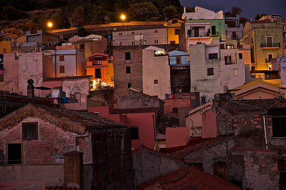 Dusk, Bosa