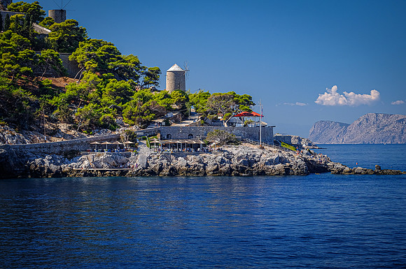 Greece 221-175