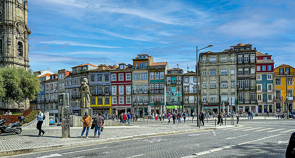 Praca de Lisboa, Porto